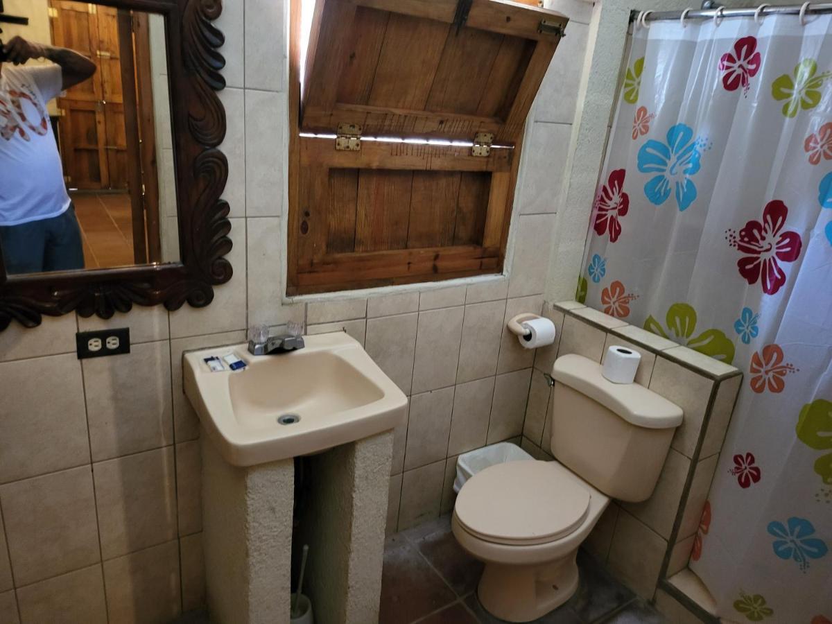 Hostal Casa De Las Gargolas Amapala Εξωτερικό φωτογραφία